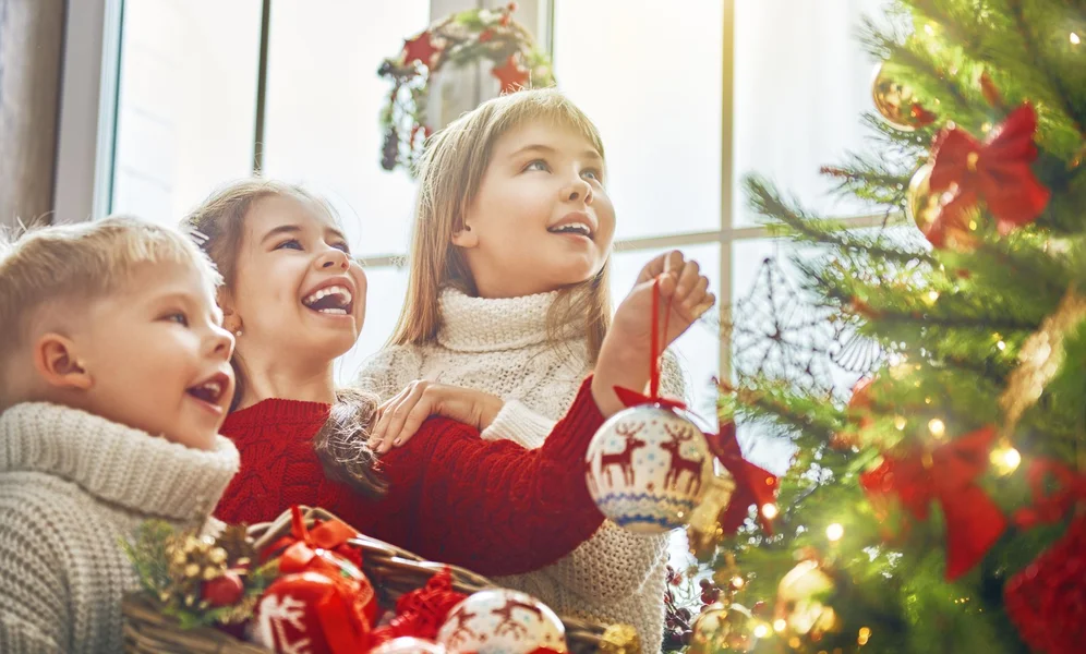 JULEFEST: Ungene kan bare glemme å feire jul i barnehagen i Fredrikstad kommune, for der skal budsjettene kuttes. Foto: Illustrasjonsbilde